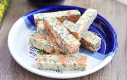 百草味零食店加盟