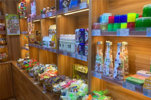 家门口休闲食品