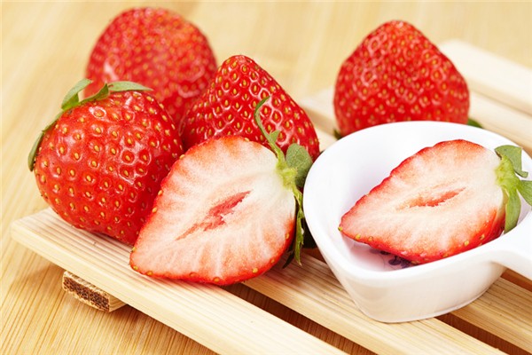 巴喜村进口零食店 巴喜村进口零食店